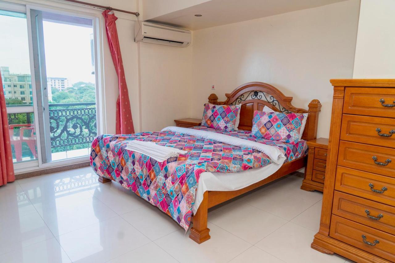 דאר א-סאלאם Luxury Apartment With Ocean View In Oyster Bay מראה חיצוני תמונה