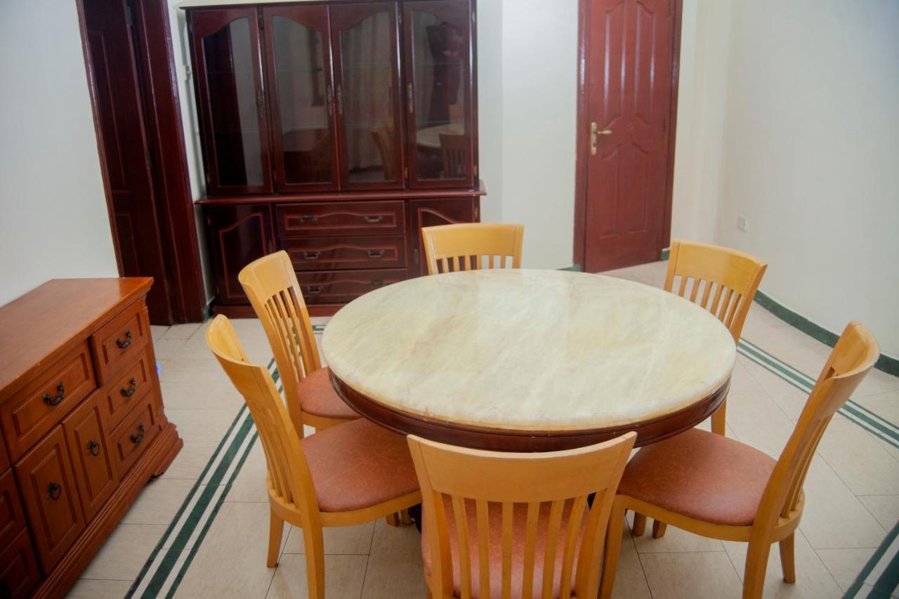 דאר א-סאלאם Luxury Apartment With Ocean View In Oyster Bay מראה חיצוני תמונה