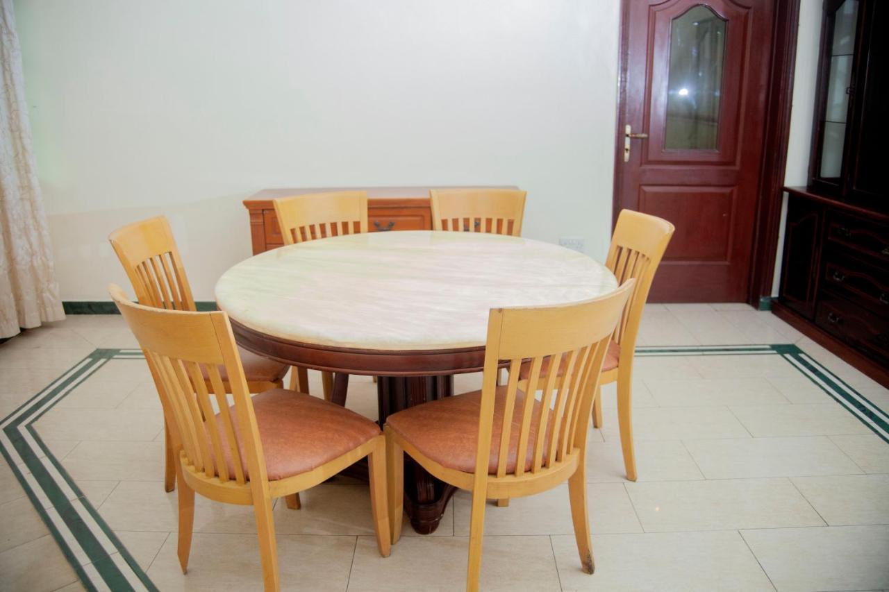 דאר א-סאלאם Luxury Apartment With Ocean View In Oyster Bay מראה חיצוני תמונה